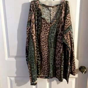 Sew in Love XL top in multicolor leopard stripes
